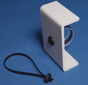 Zweiteiliger Button-Head-Kabelbinder ermöglicht parallelen Ein- und Austritt durch den Kopf.