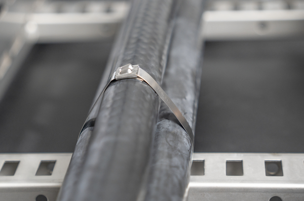 China Kundenspezifische PVC beschichtete Edelstahl Kabelbinder